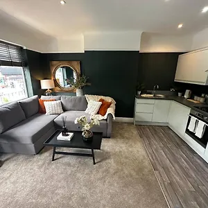 https://apt-luca.hotelsin-chester.com